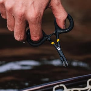 Loon Rogue Micro Scissor Forceps - Fin & Game