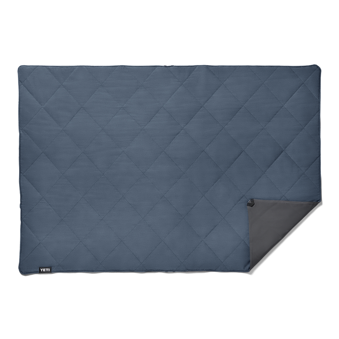 YETI Lowlands Blanket – Navy - Fin & Game